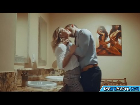 ❤️ Том биетэй шаргал үст таныг нийтийн бие засах газар уруу татах үед ☑ Оросын порно манайд mn.playcrot69.top ❌❤